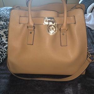 Michael Kors AUTHENTIC Hamilton handbag